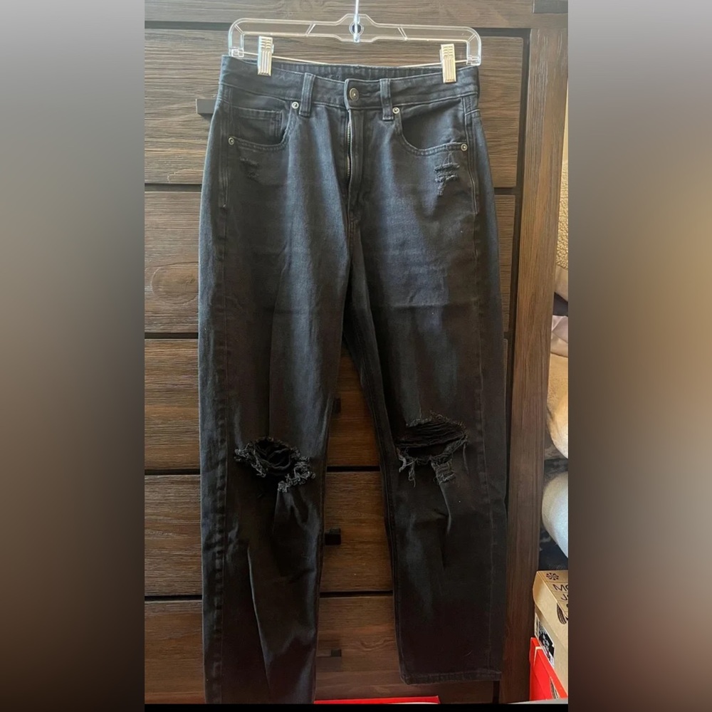 American Eagle Mom Jeans